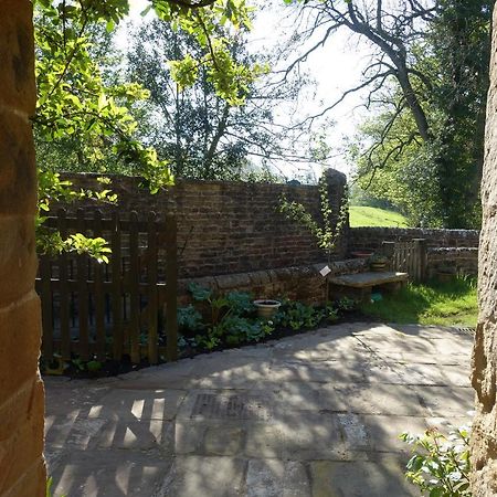 Shed End, In 18Th Century Lothersdale Mill Bd20 8En Esterno foto
