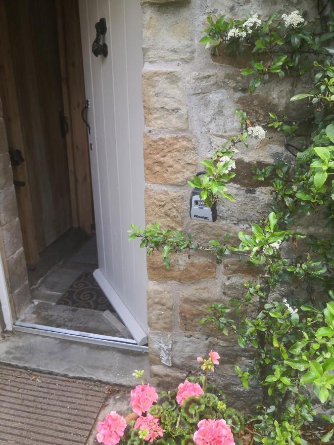 Shed End, In 18Th Century Lothersdale Mill Bd20 8En Esterno foto
